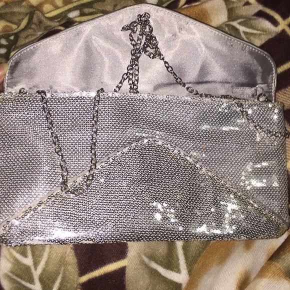 Sequined Silver Clutch - Picture 3 of 4